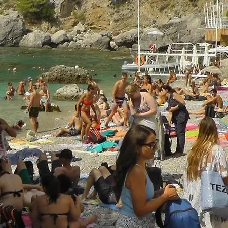 Magic House On The Дом отдыха