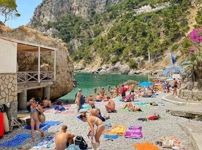 Magic House On The * Capri