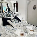 Magic House On The * קאפרי