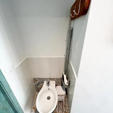 Magic House On The بيت للعطل