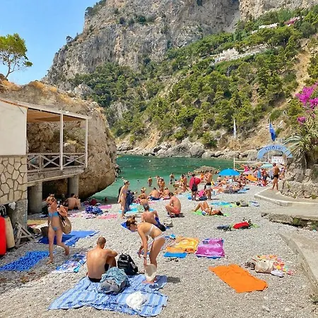 Magic House On The * Capri