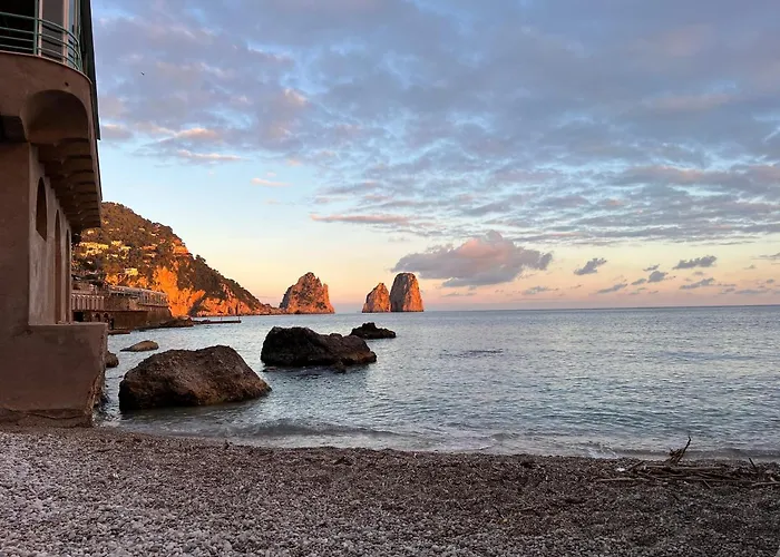 Magic House On The 別荘