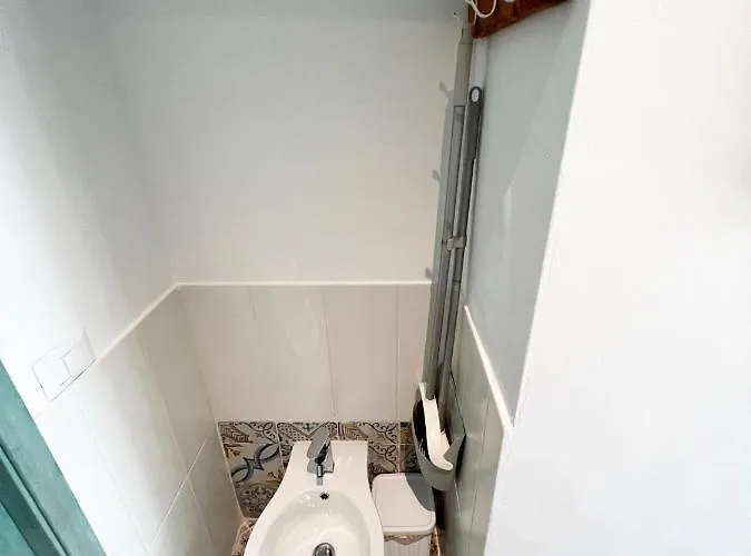 Magic House On The 別荘